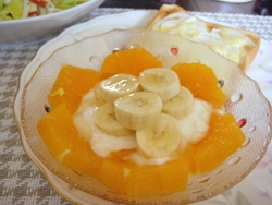 バナナとオレンジのヨーグルト