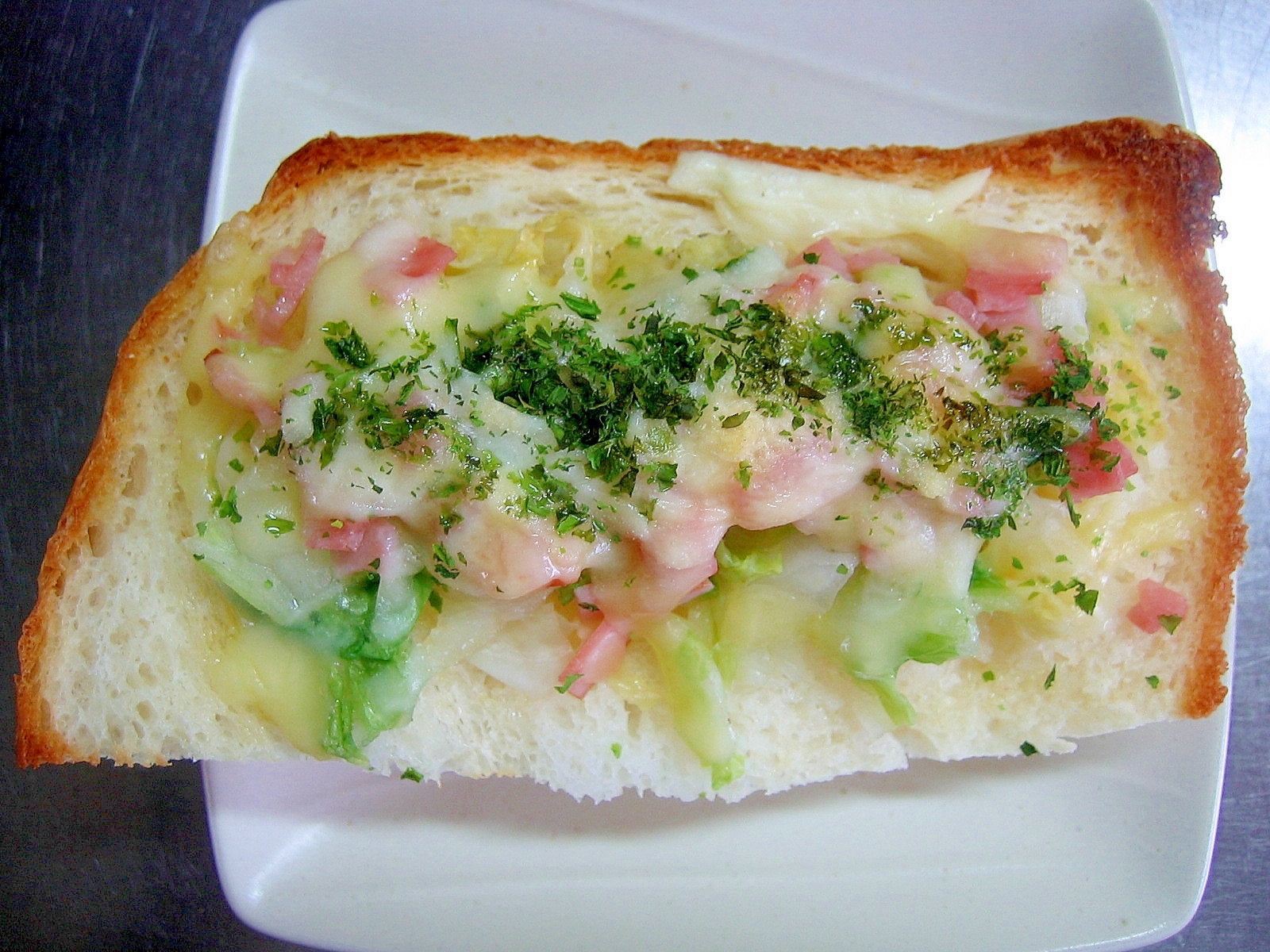 白菜の浅漬け＆ハム青海苔乗せチーズトースト