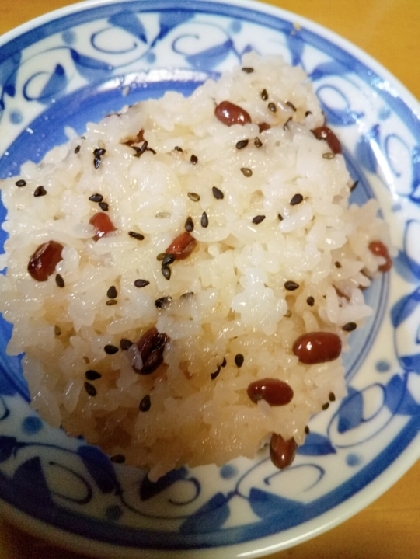 冷凍小豆で食べたいときにすぐお赤飯が食べれますね！ごちそうさまでしたー！