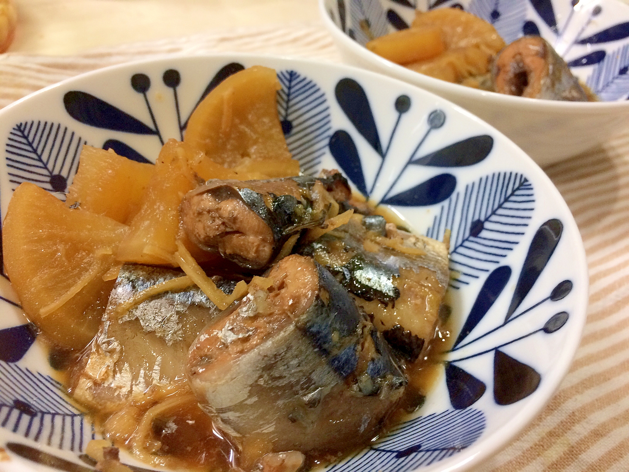 圧力鍋で☆骨まで食べられる！秋刀魚と大根の生姜煮