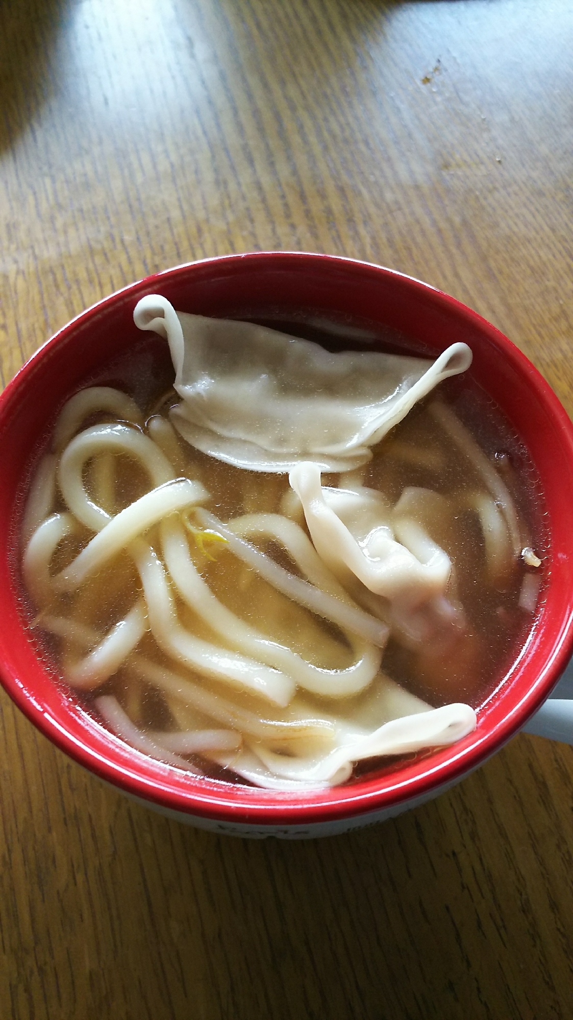 餃子ともやしのうどん