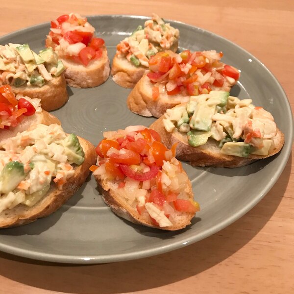 彩りきれいな トマトとアボカドの2色ブルスケッタ風 レシピ 作り方 By Ericow 楽天レシピ 彩りきれいな トマトとアボカドの2色ブルスケッタ風 レシピ 作り方 By Ericow 楽天レシピ