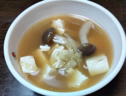 簡単☆キャベツの味噌汁