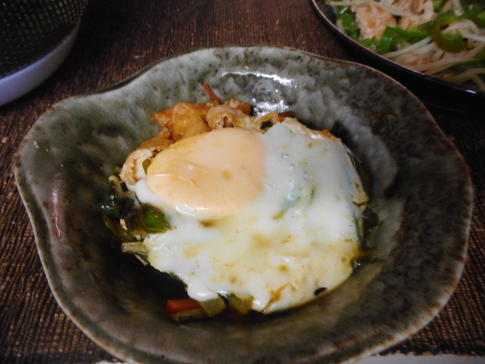 卵とお揚げと小松菜のピリ辛煮