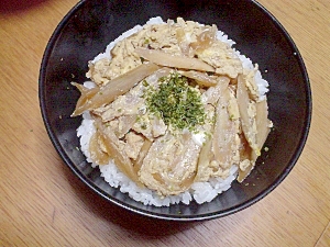 ゴボウの卵とじ丼