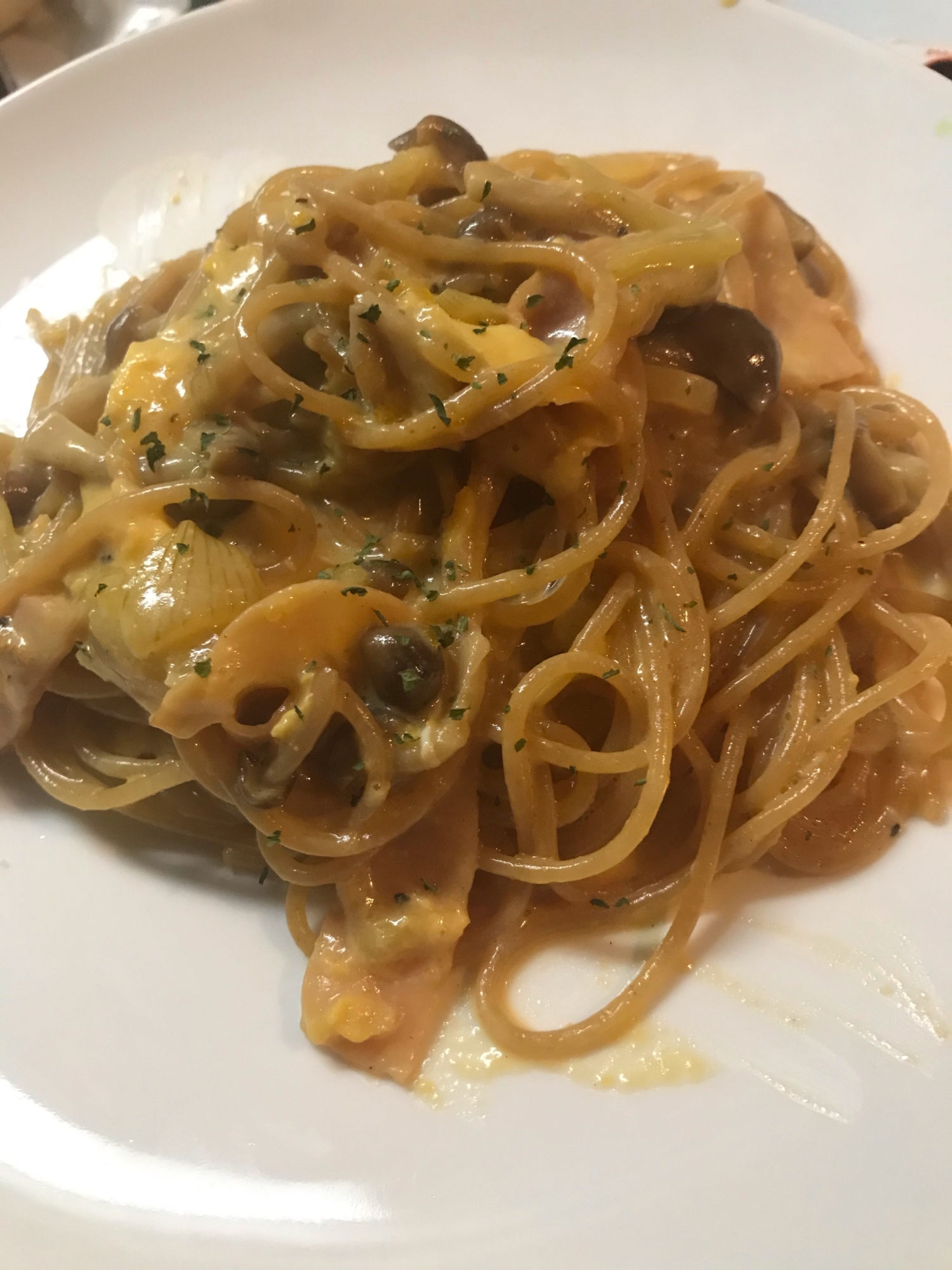 ウニ風味のクリームパスタ