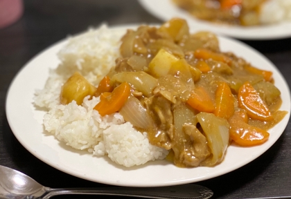 豚ロース肉でカレーライス