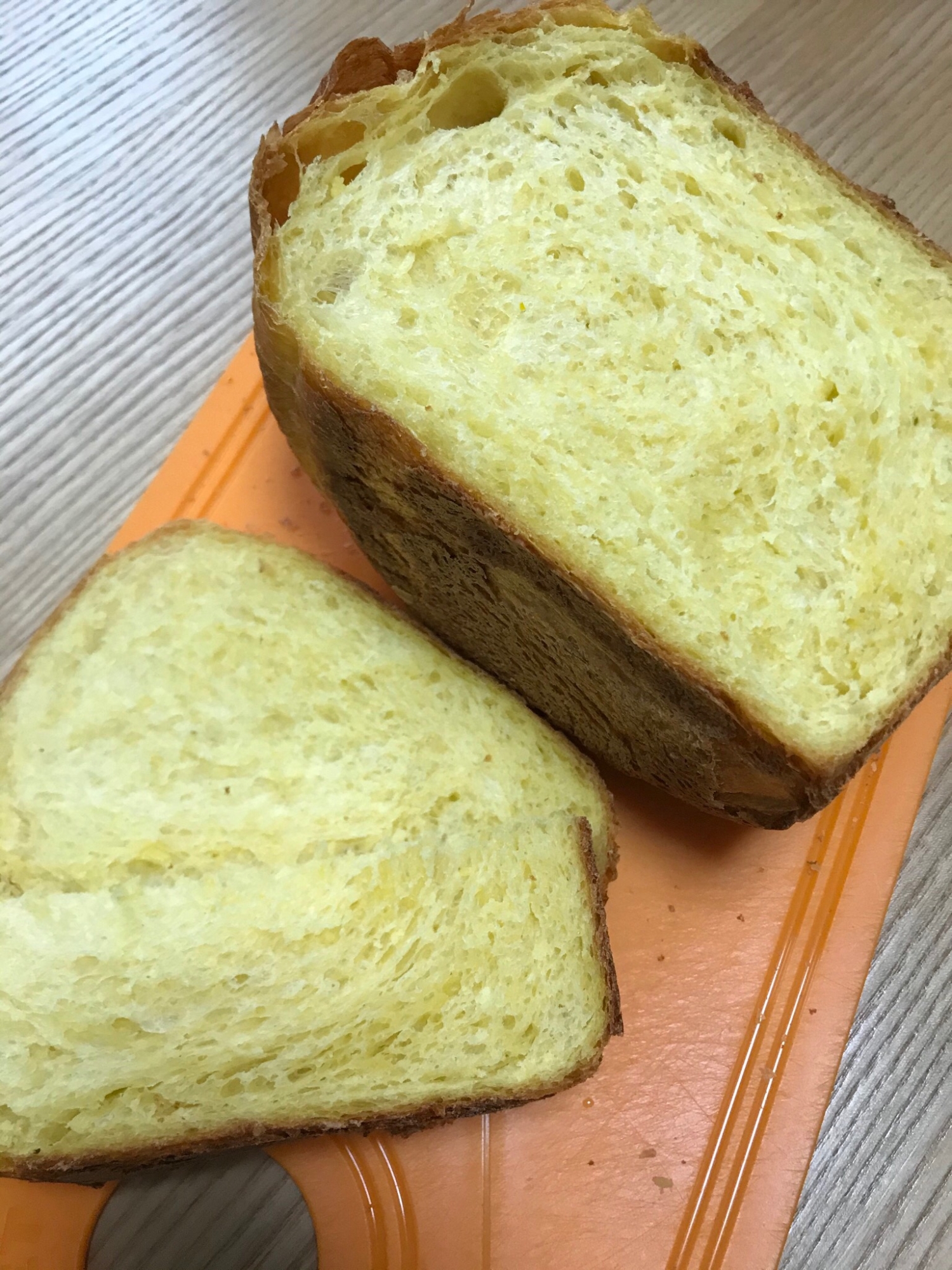 HBふんわりかるい　かぼちゃパン