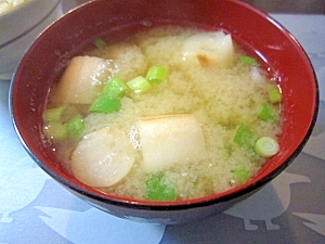 和朝食！さつまいもと麩のお味噌汁