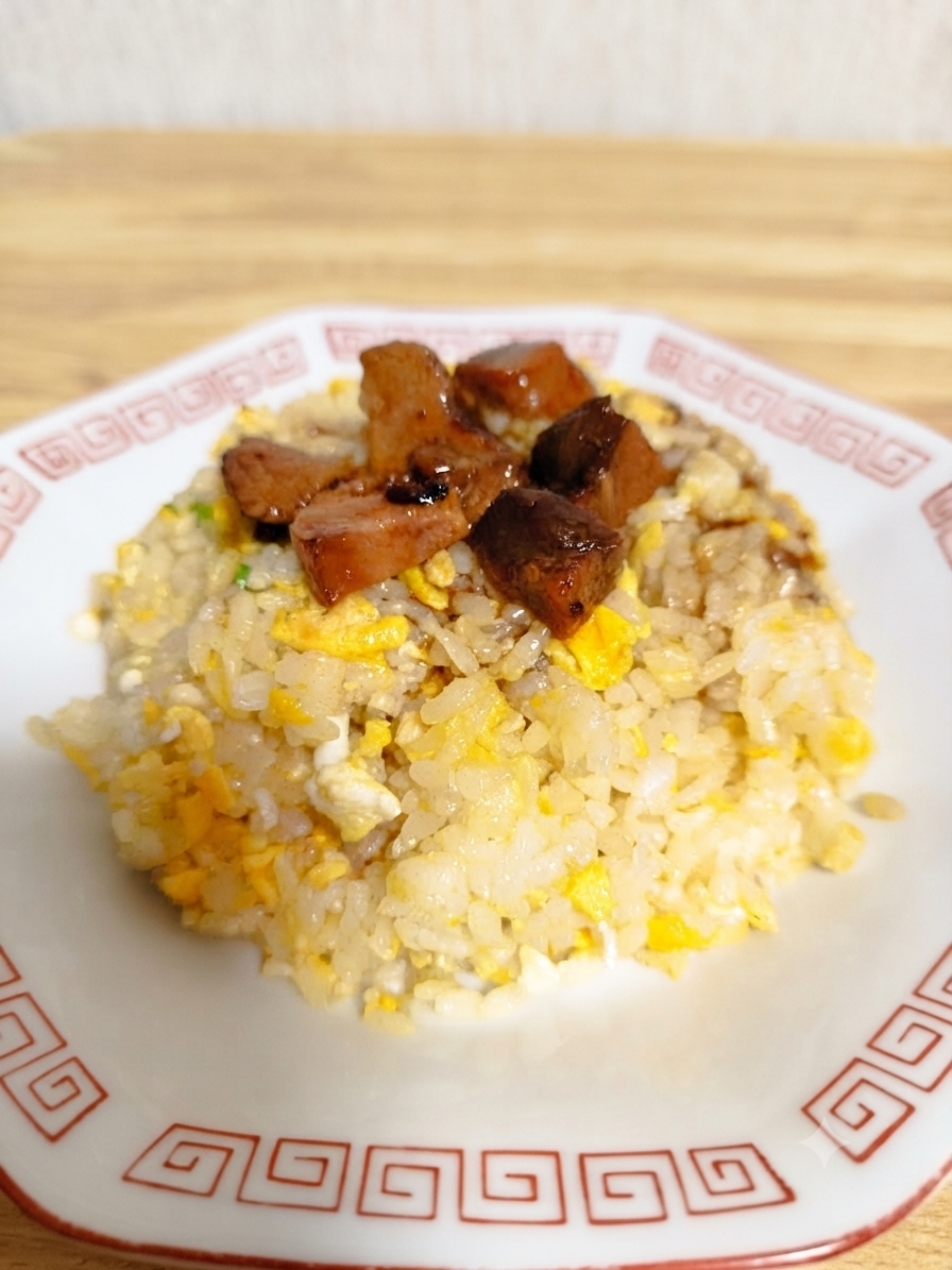 まんぞく【肉チャーハン】