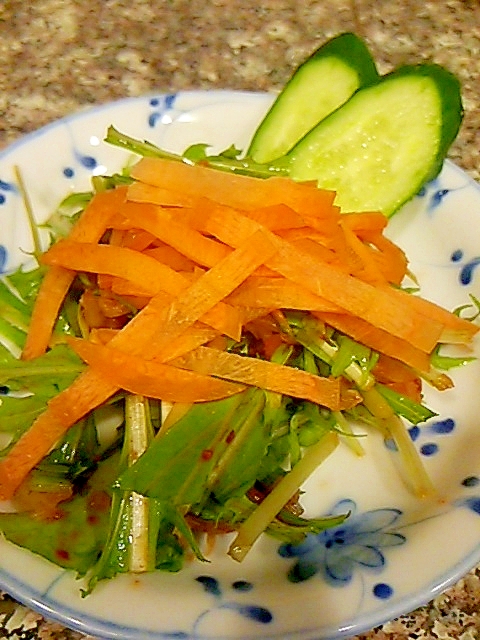 水菜とキムチのミニサラダ