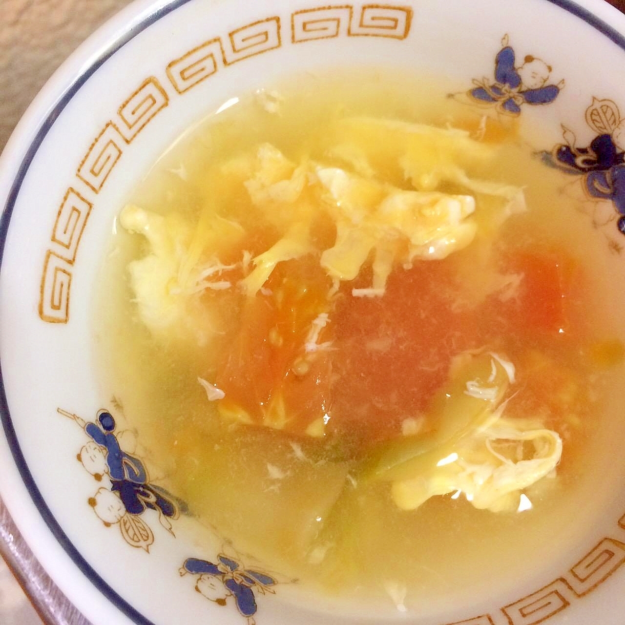 ◤電鍋レシピ◢　ザーサイとトマトの中華たまごスープ