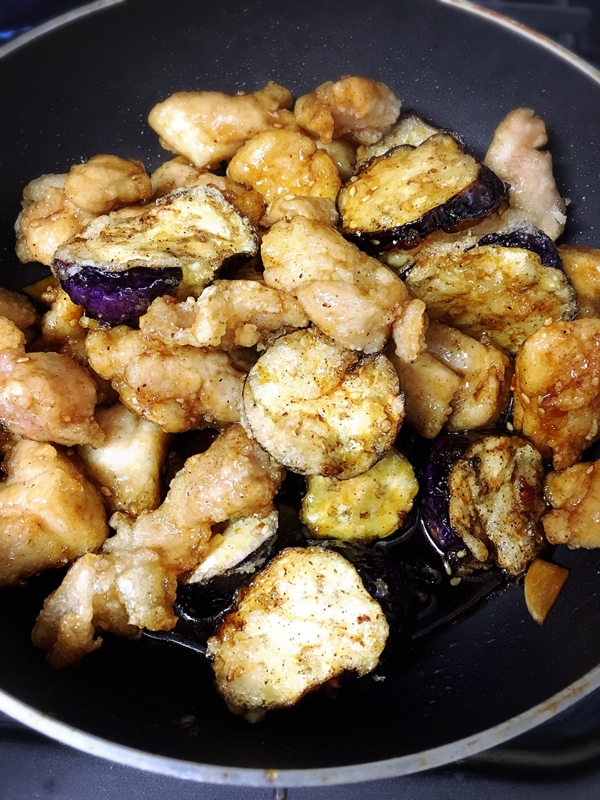 鶏モモ肉と茄子の甘唐揚げ！