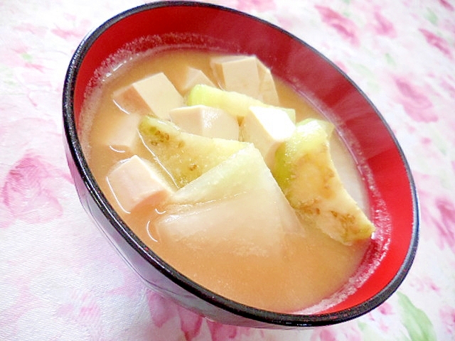 ❤大根と豆腐と茄子のお味噌汁❤