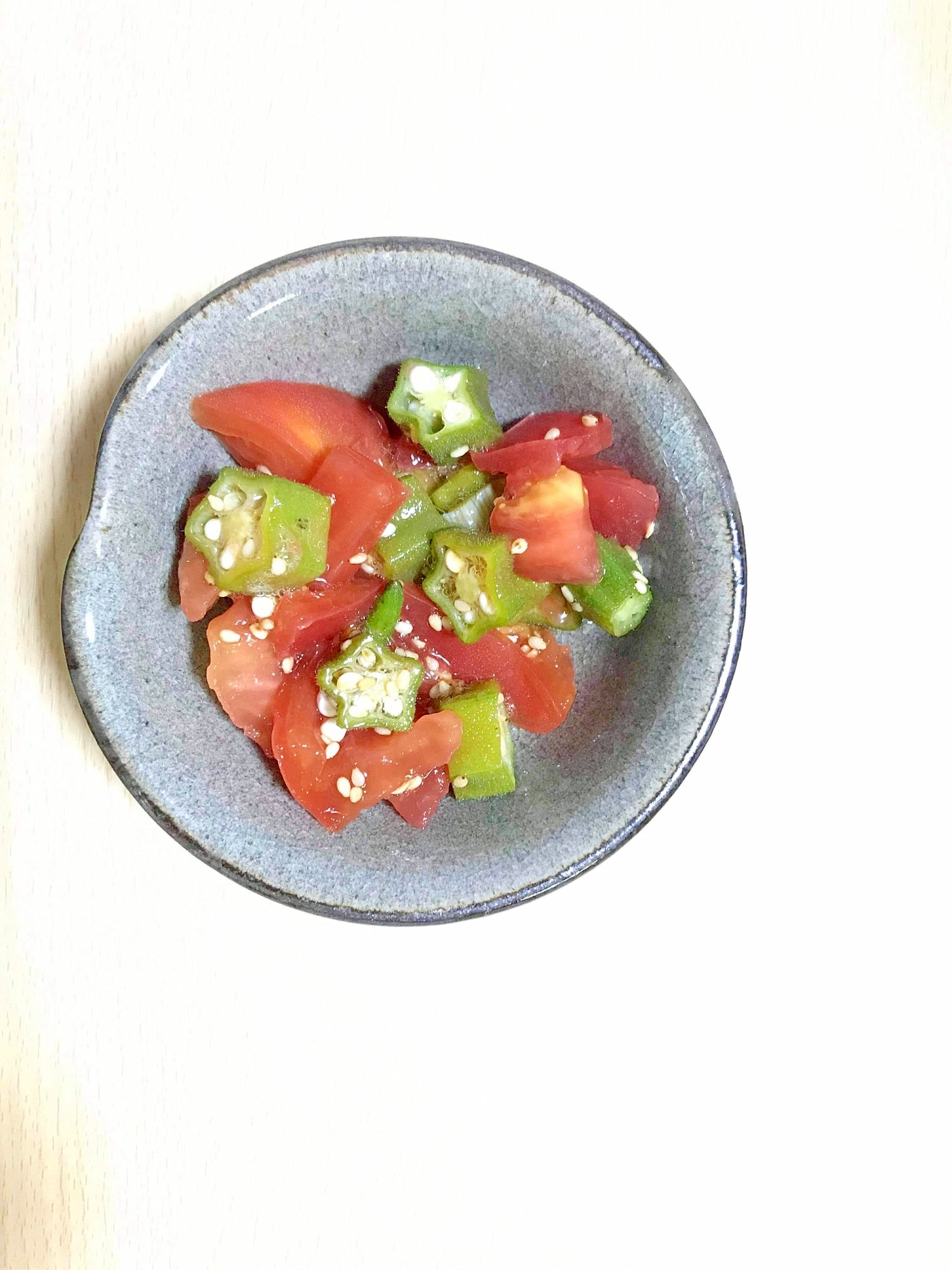 オクラとトマトの簡単サラダ