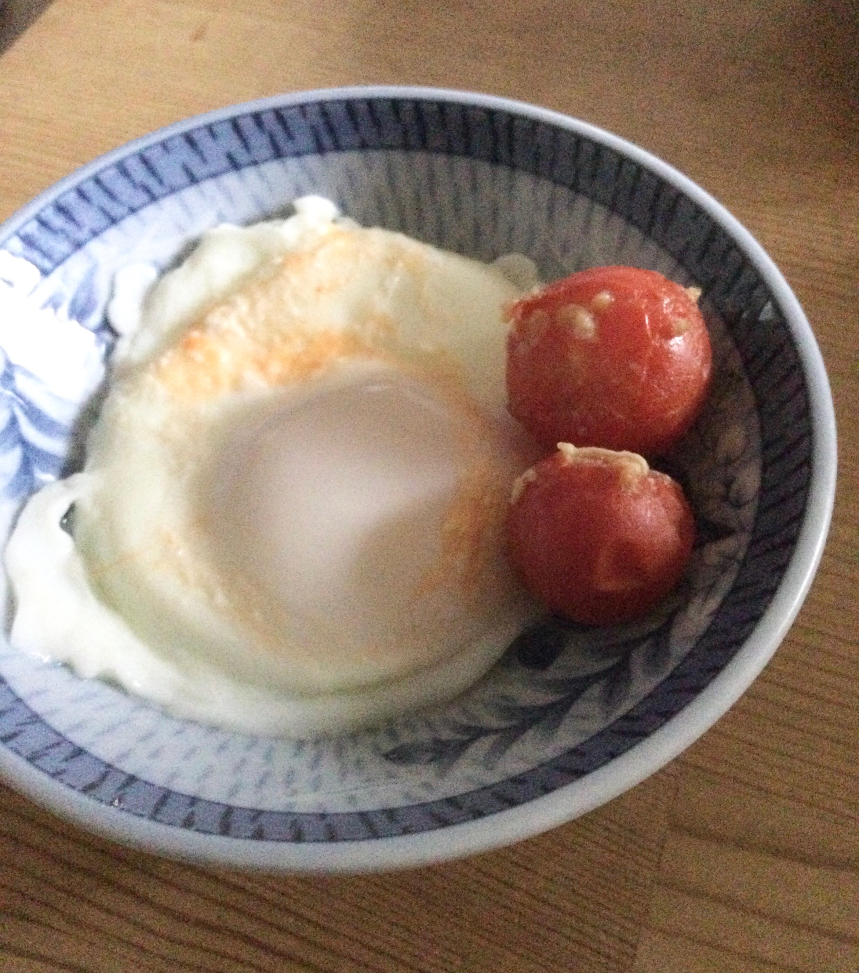 卵とプチトマトの味噌煮♪