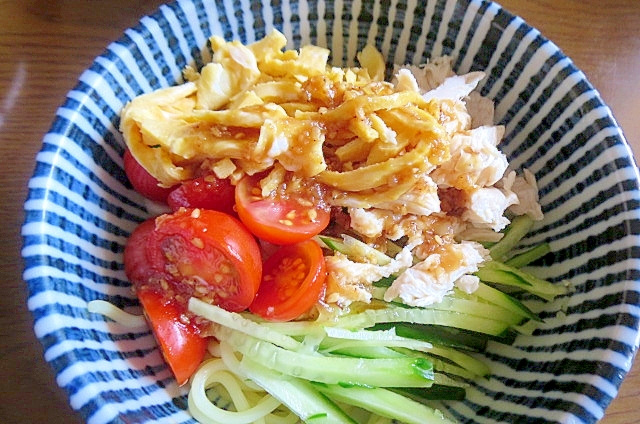 麺少なめの冷やし中華