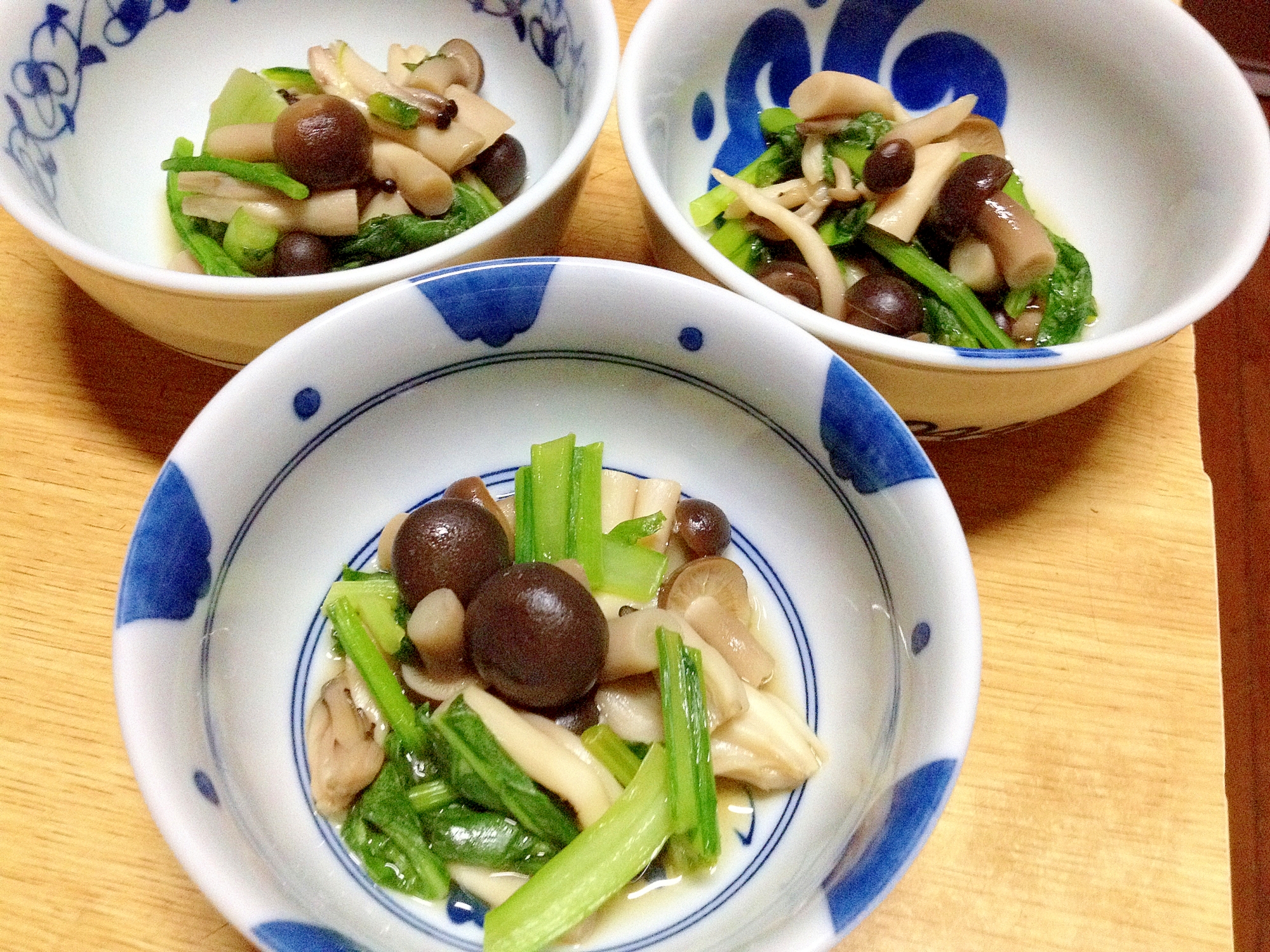 捨てないでカブの葉とブナシメジの煮浸し