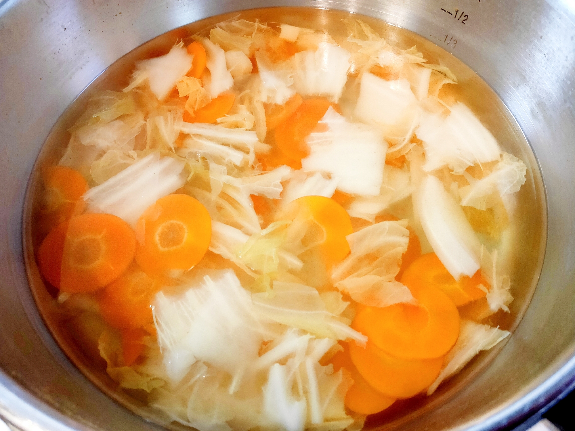 圧力鍋で♪ちぎり白菜のトロトロ和風スープ