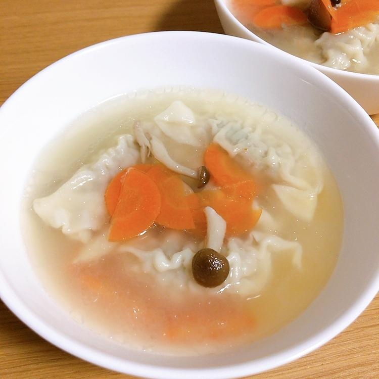 きのこたっぷりスープ餃子★*。