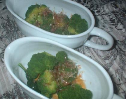 夕食の一品に、和風のブロッコリー美味しいです。
超簡単なのも嬉しいです。