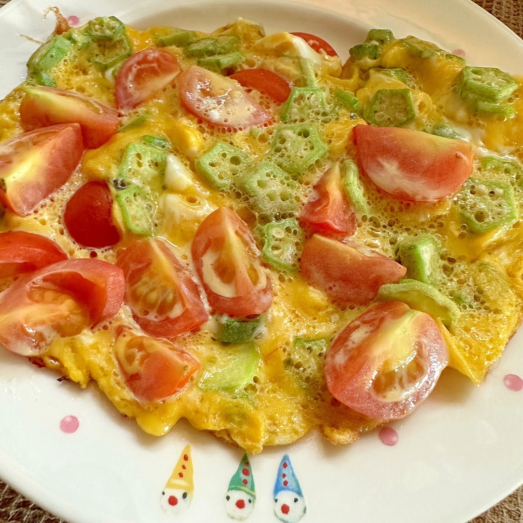 オクラとトマトのオムレツ୨୧ ⑅ ୨୧