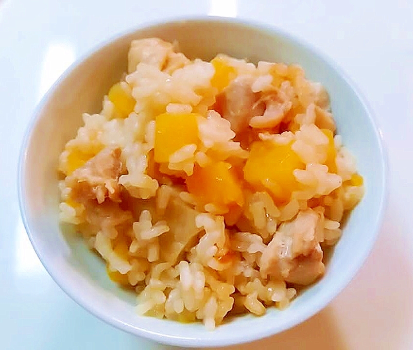 薩摩芋と鶏肉の炊き込みご飯