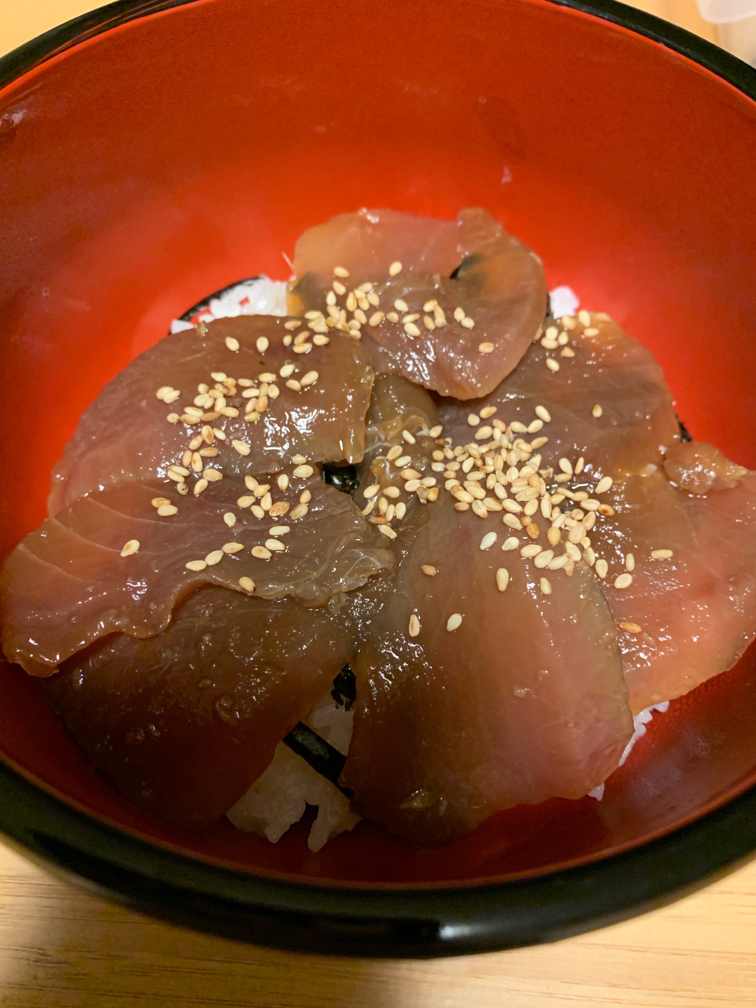 まぐろの漬け丼