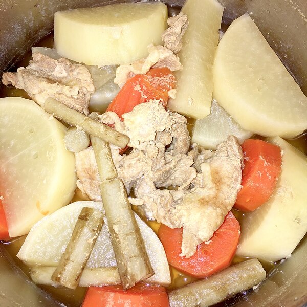 豚肉 じゃがいも 大根の煮物 レシピ 作り方 By Valigia5 楽天レシピ 豚肉 じゃがいも 大根の煮物 レシピ 作り方 By Valigia5 楽天レシピ