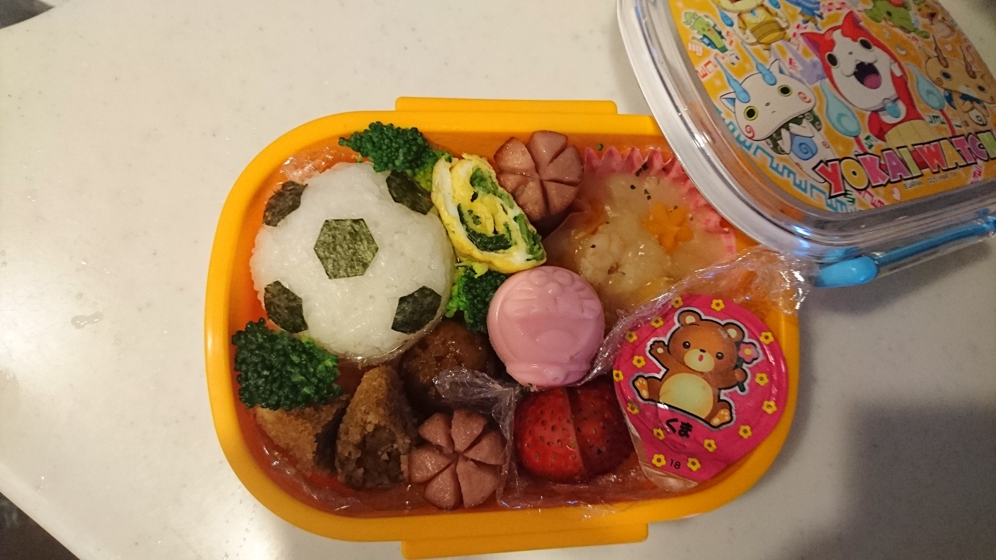 簡単☆幼稚園お弁当 年少 サッカー1