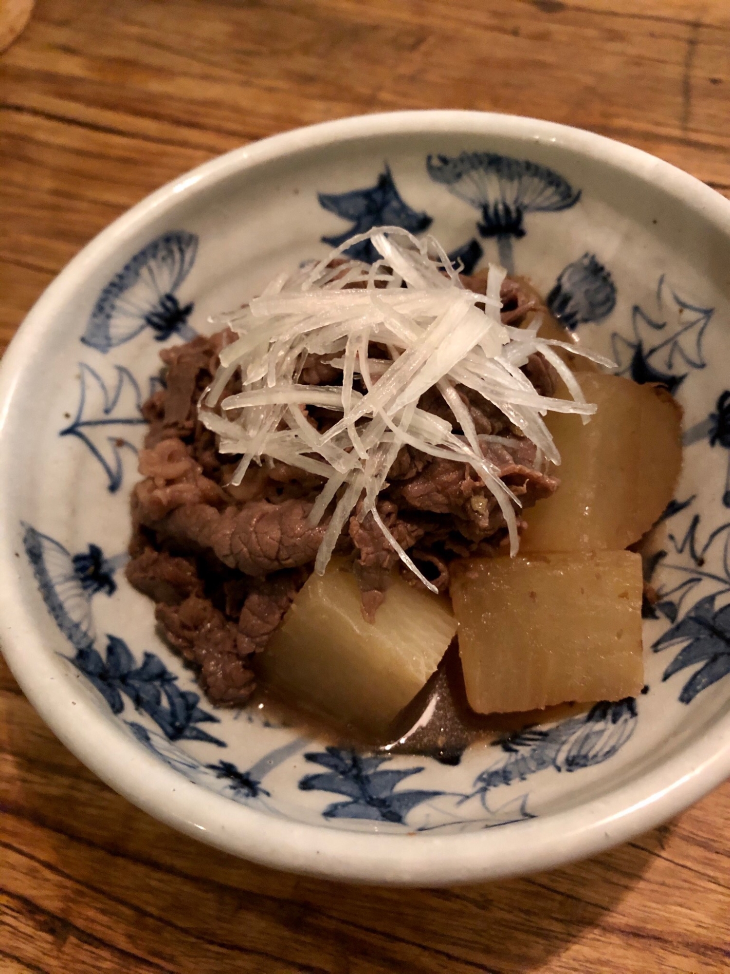 牛肉と大根の山椒煮込み