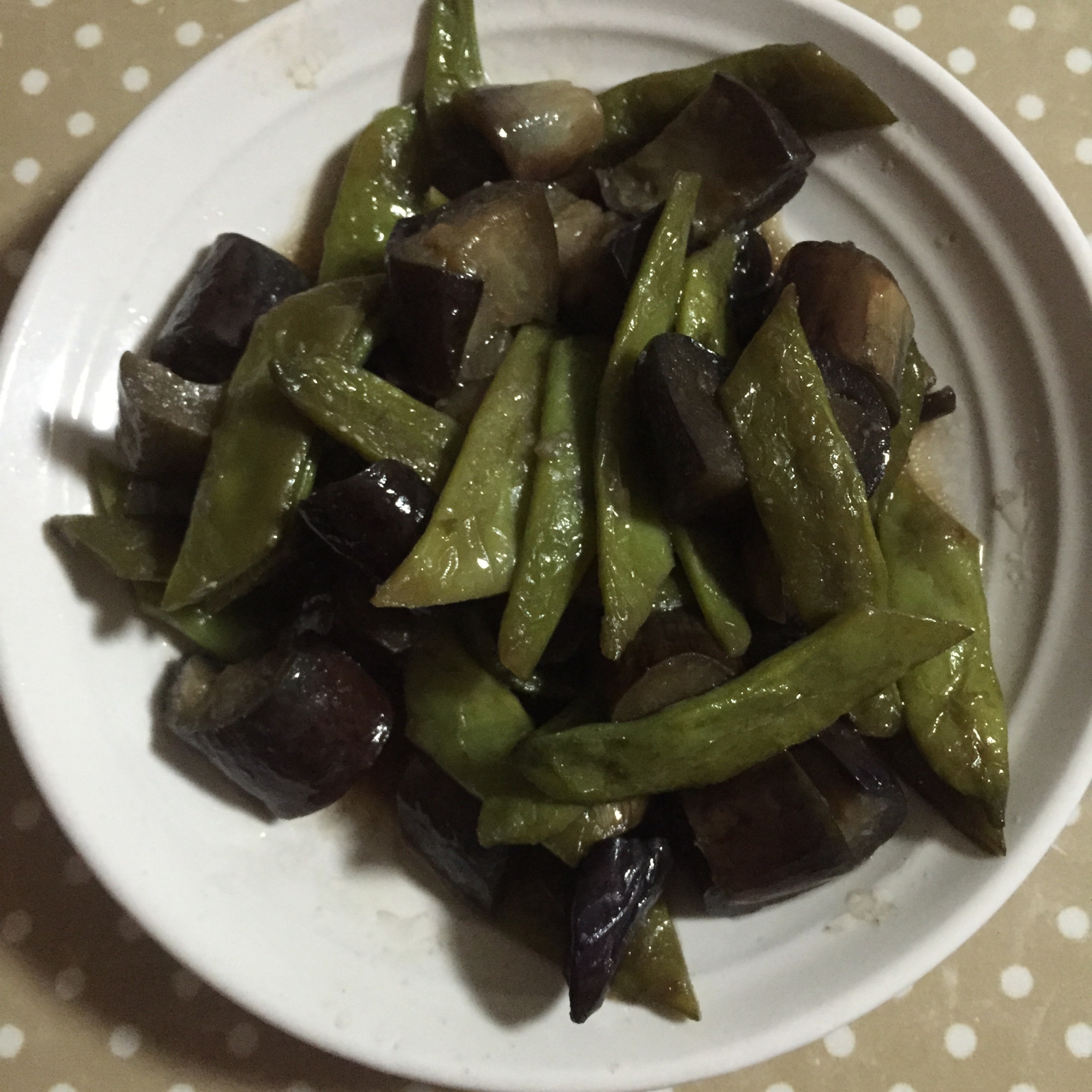 ささげとナスのごま油炒め