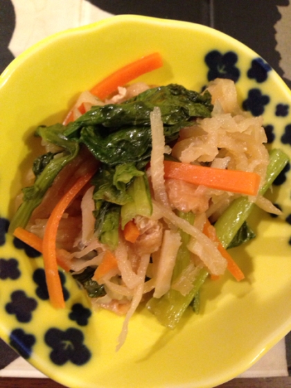 初めて小松菜を入れましたが美味しかったです。いつも切り干し大根は色合いが寂しかったのですが、緑が入って綺麗です！