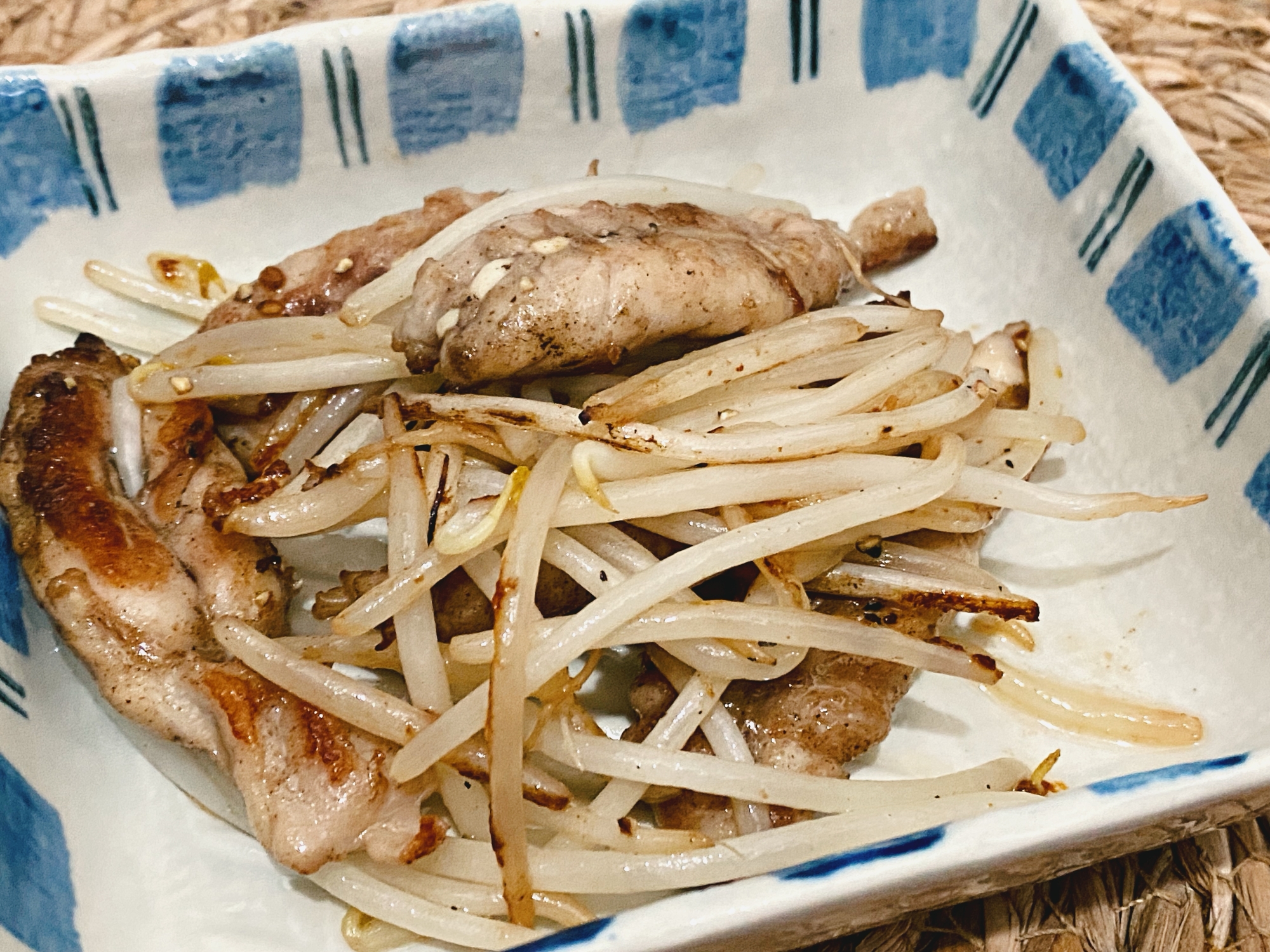 ✦⋆｡°✩鶏肉ともやしの炒め物✩°｡⋆✦