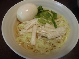 納豆のたれで、えのきの味噌ラーメン