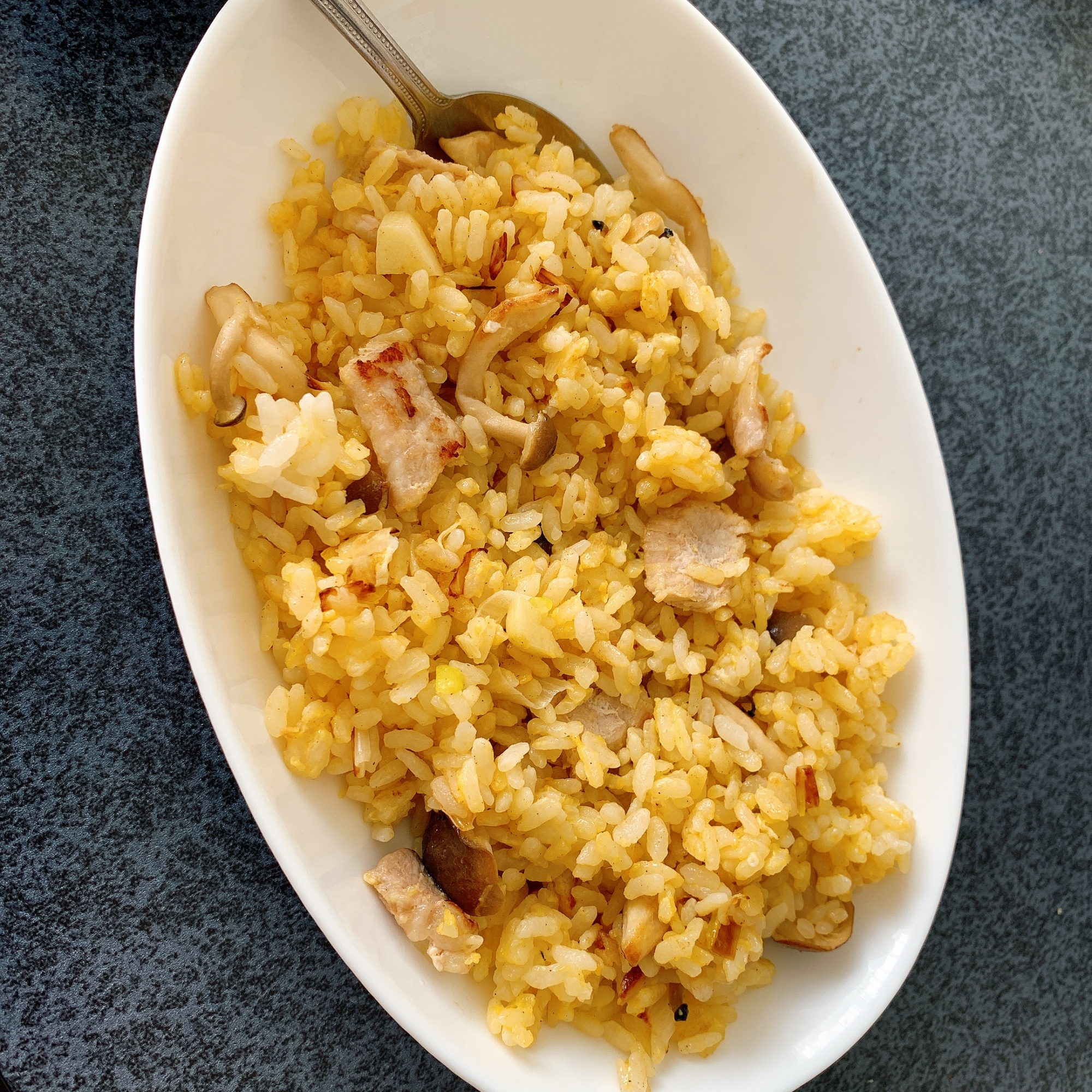 余りご飯にちょい工夫 パラパラチャーハン レシピ 作り方 By うさ結び 楽天レシピ