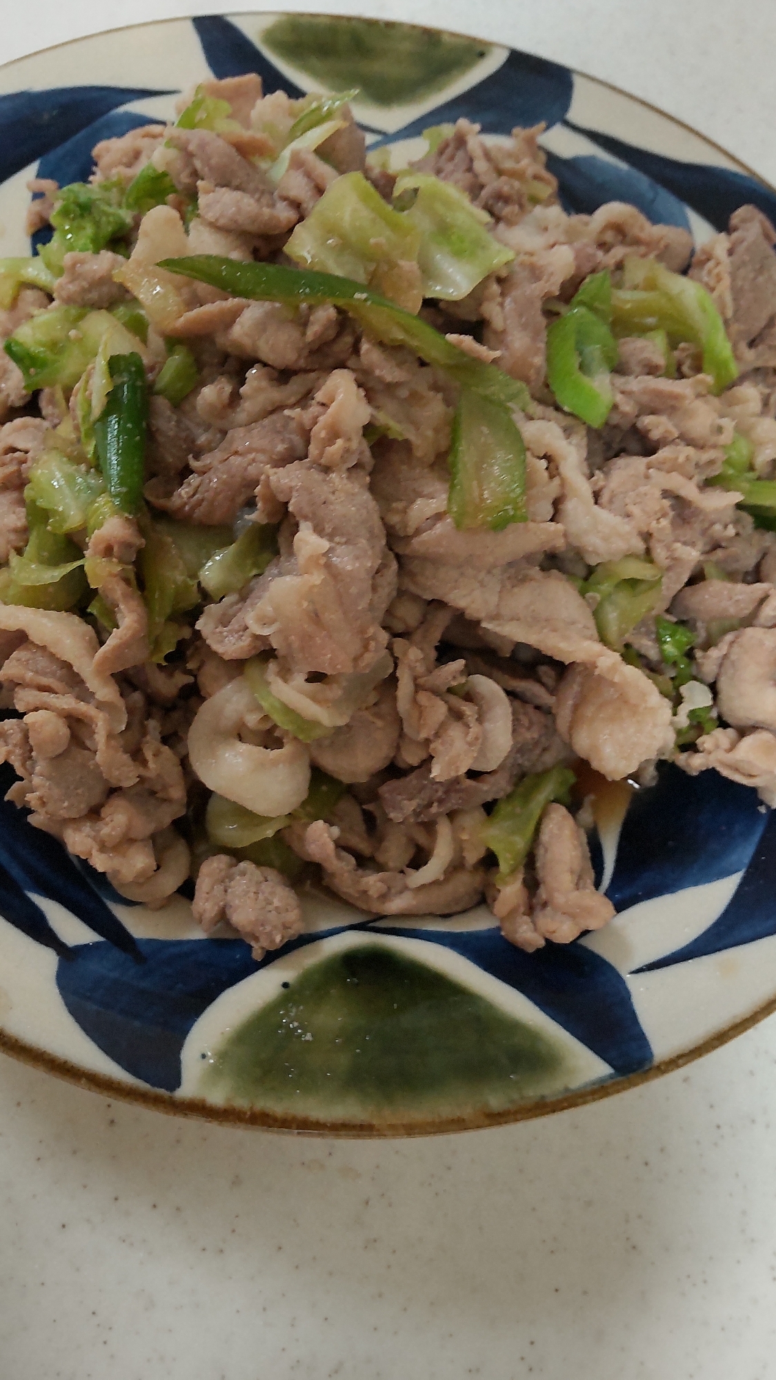 豚肉とキャベツと葱の炒めもの☆