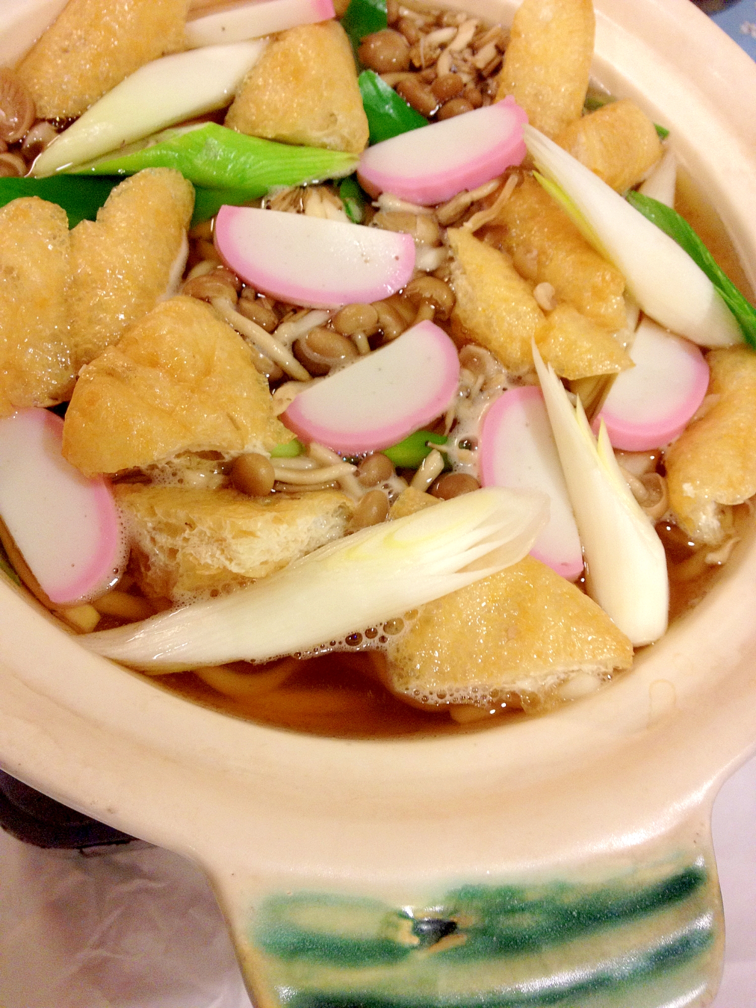 家族が揃ったら 土鍋で4人分 煮込みうどん レシピ 作り方 By ななじまる 楽天レシピ