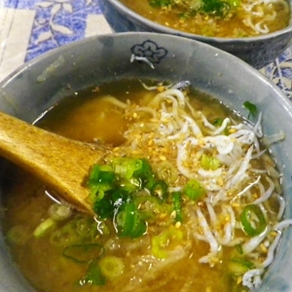 スピード料理 大根しらす味噌汁 レシピ 作り方 By Leopoo 楽天レシピ スピード料理 大根しらす味噌汁 レシピ 作り方 By Leopoo 楽天レシピ