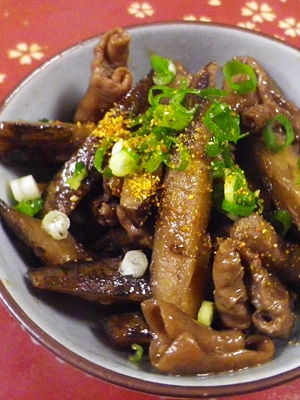 白モツごぼうの麺つゆ黒酢煮