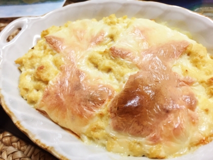 豆腐の滑らかさが生かされた一品ですね( ´ ▽ ` )ﾉ 味噌の香りとマヨネーズのコク、そしてチーズの濃厚さの組み合わせが絶妙で美味しかったです♪( ´θ｀)ノ