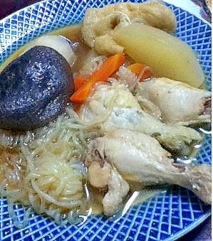 鶏ガラスープde手羽元と干し椎茸と根菜の炒め煮。
