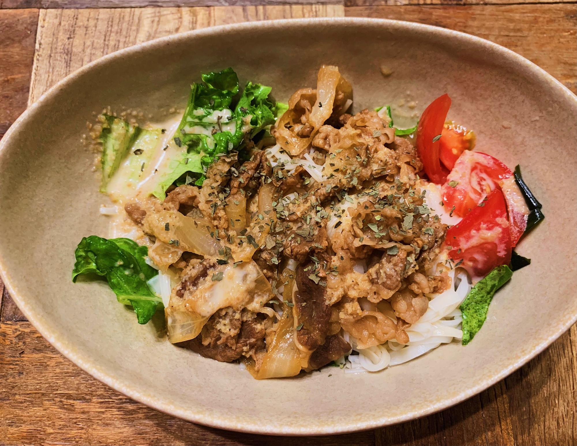 吉野家の牛丼の具を使って♡絶品サラダ肉そうめん