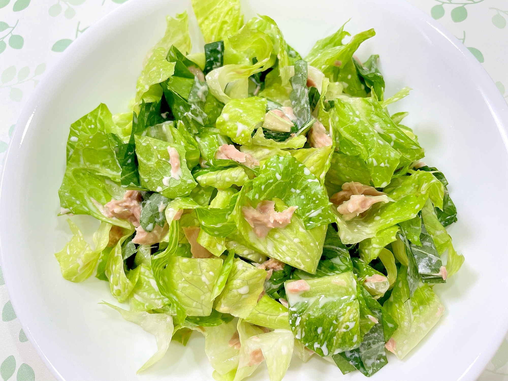 ロメインレタスのツナシソサラダ