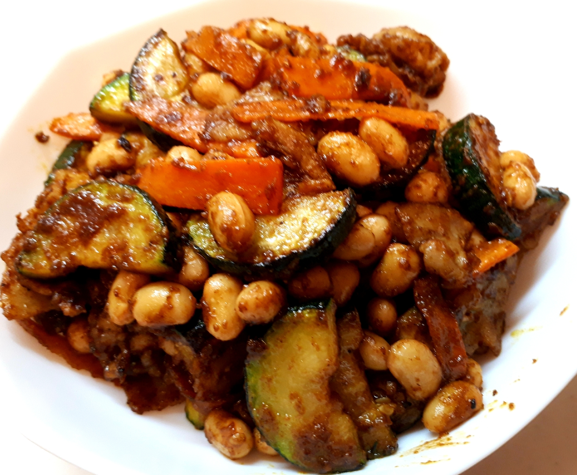 ズッキーニと大豆のカレー炒め レシピ 作り方 By もっずーく 楽天レシピ