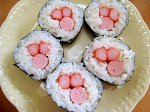 これ、ミッキーに見えるね！巻き寿司