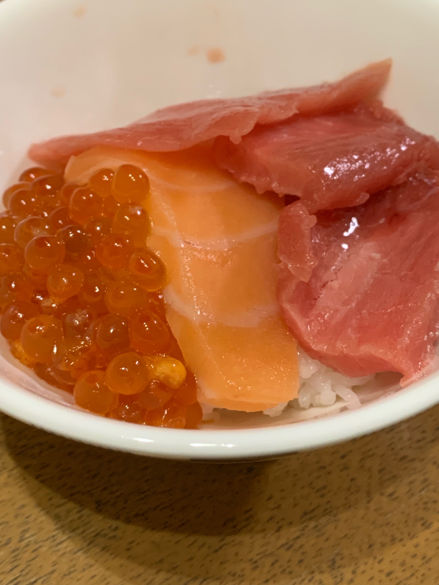 マグロサーモンいくら丼