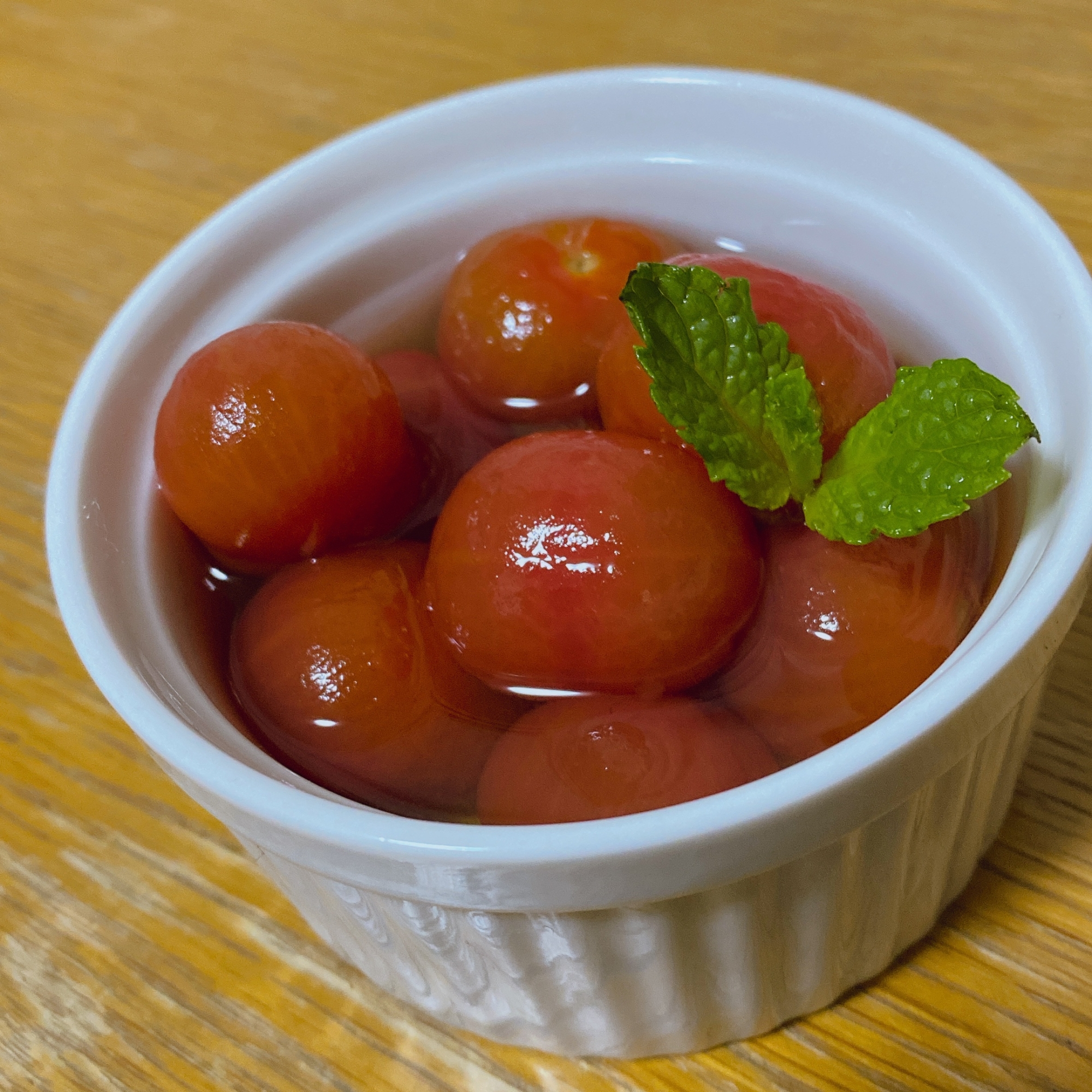 バジルとレモン風味のトマトコンポート♪