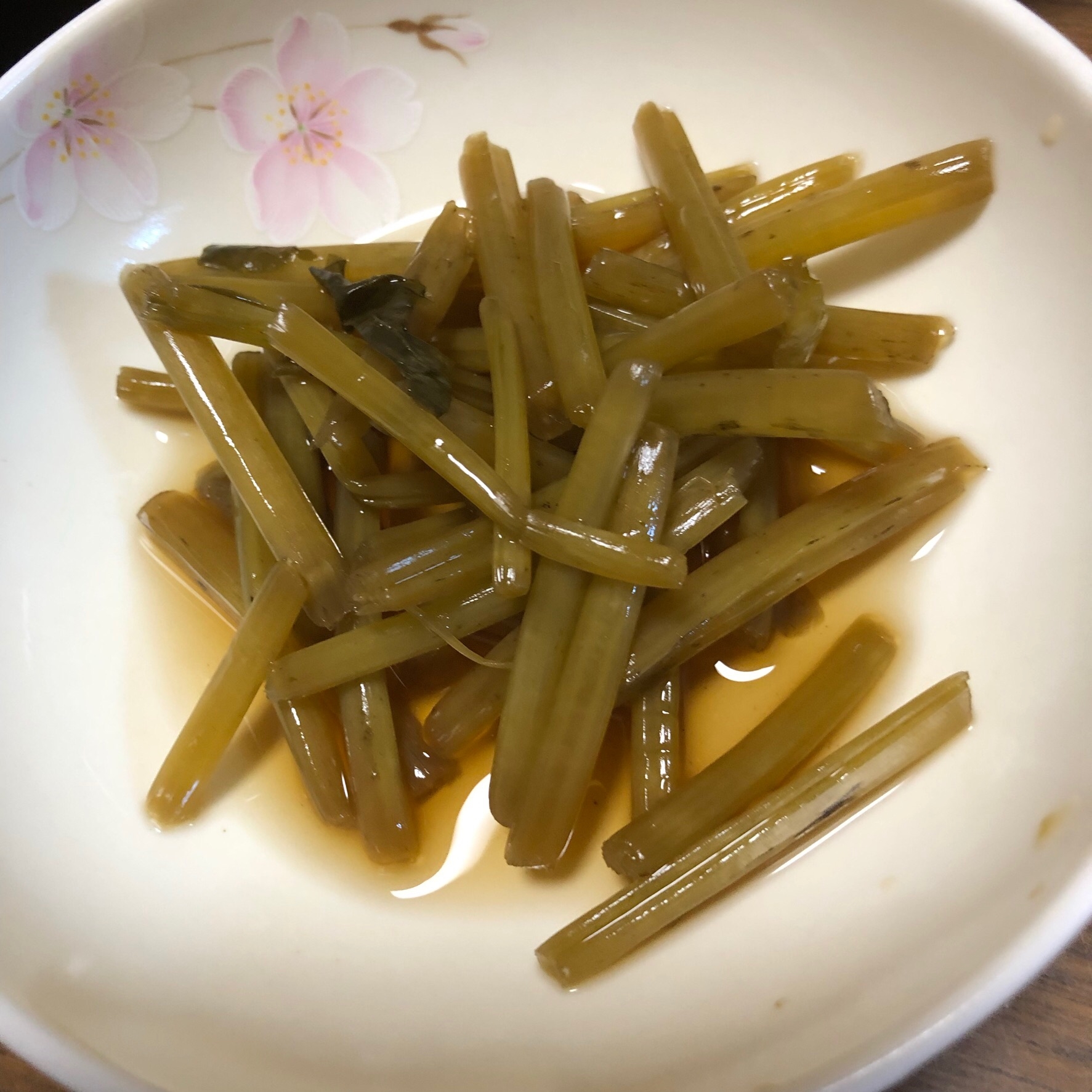 おつまみにわさび菜の漬物