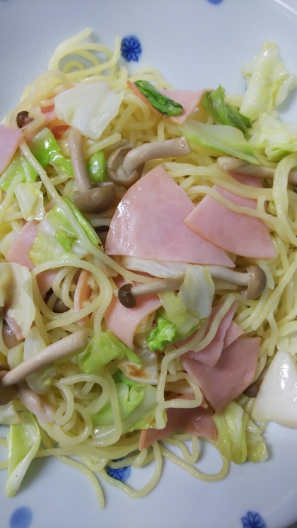 80円麺で作る♪簡単塩焼きそば